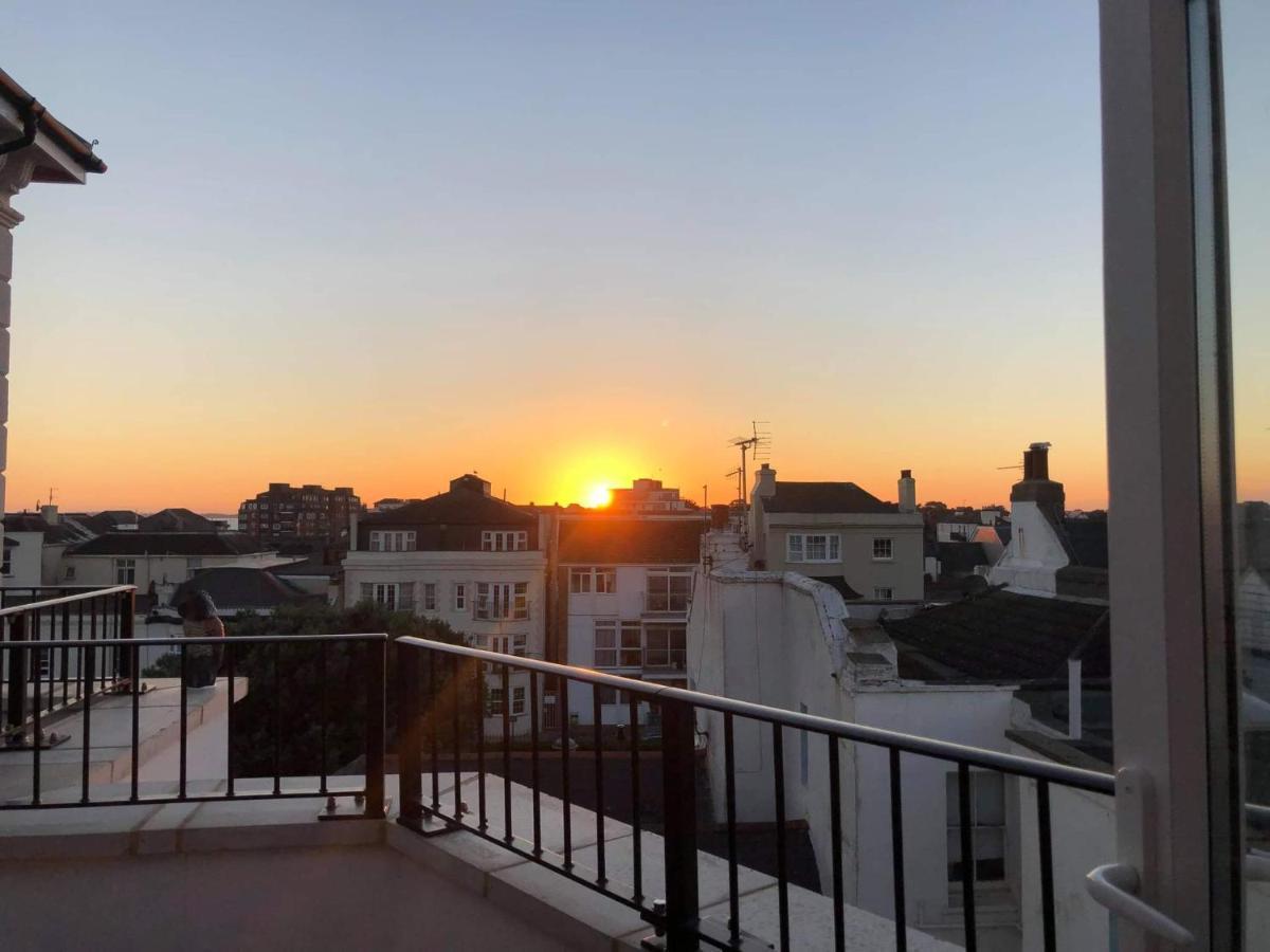 Glorious Duplex Holiday Apartment By The Sea Bognor Regis Extérieur photo